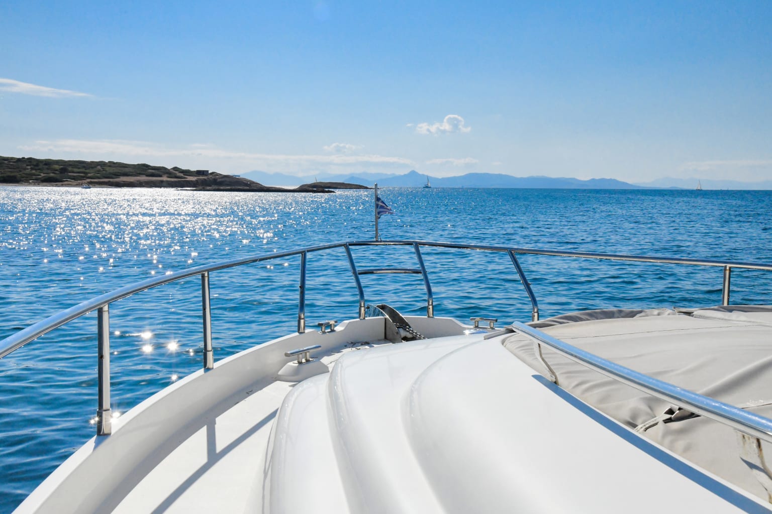BLUEWAVE yacht for Charter (32) | Phoenix Yacht Management