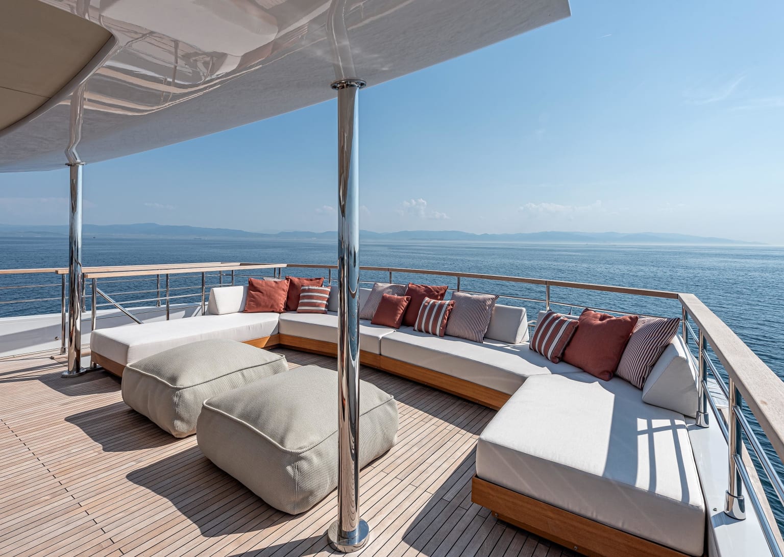 ONE ZERO yacht for Sale (25) | Phoenix Yacht Management