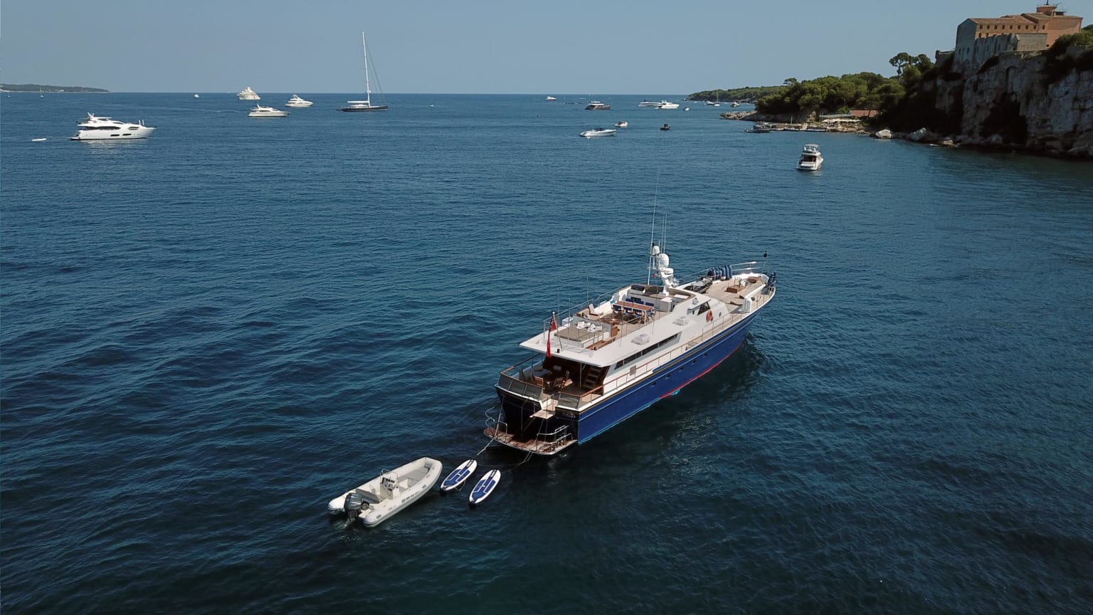 CHANTELLA yacht for Charter (9) | Phoenix Yacht Management