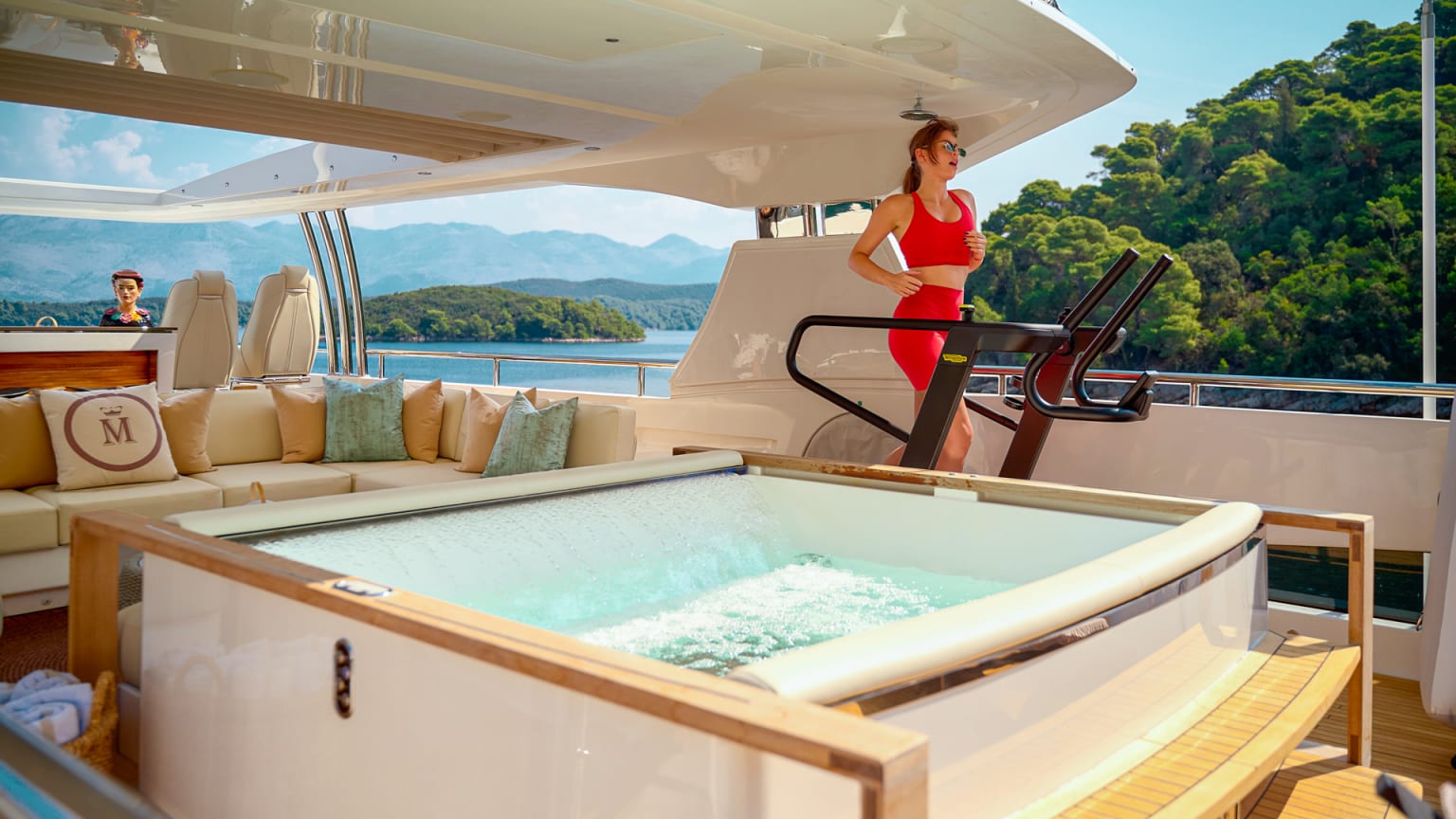 MIRAGE IV yacht for Charter (21) | Phoenix Yacht Management