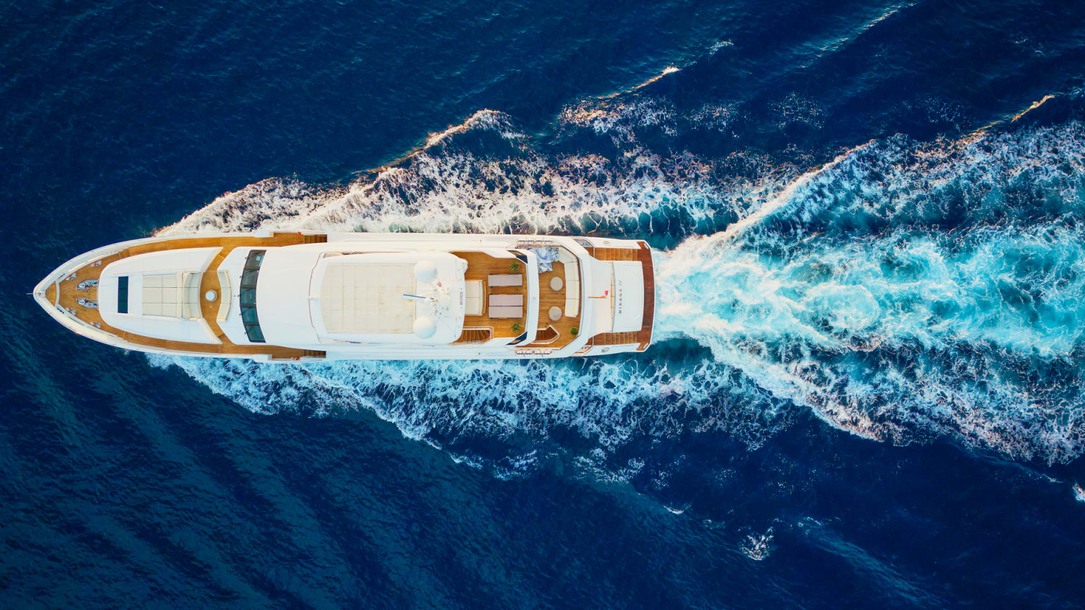 MIRAGE IV yacht for Charter (11) | Phoenix Yacht Management