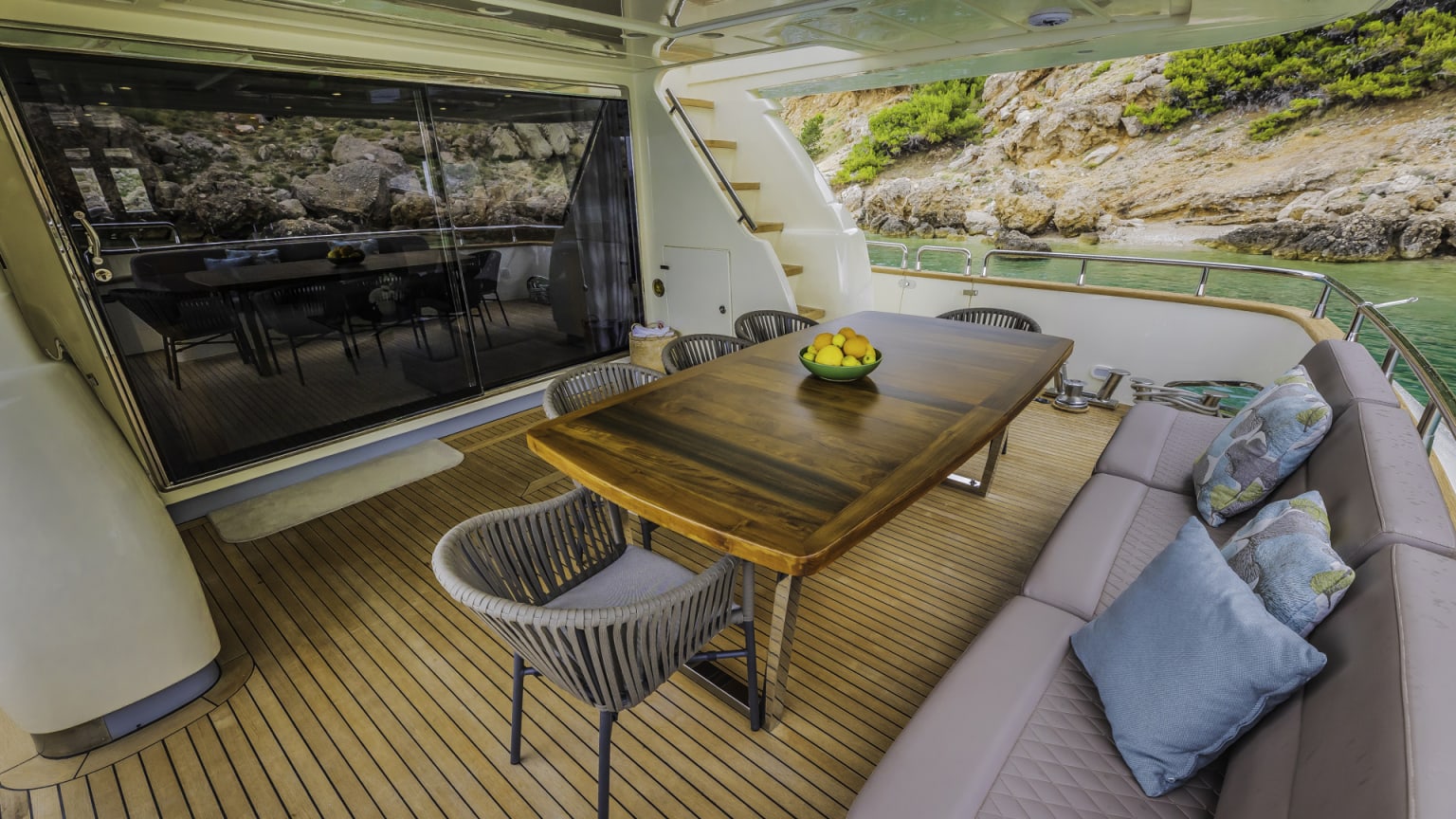 KARISMA yacht for Charter (23) | Phoenix Yacht Management