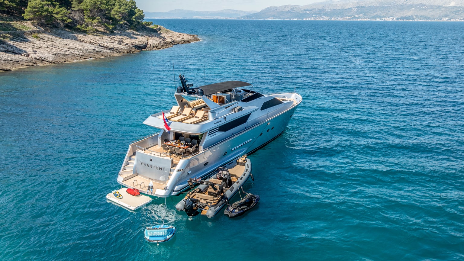 PANTHOM yacht for Charter (19) | Phoenix Yacht Management
