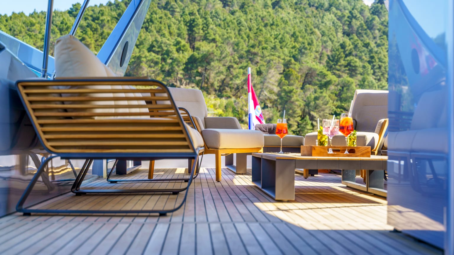 PANTHOM yacht for Charter (27) | Phoenix Yacht Management