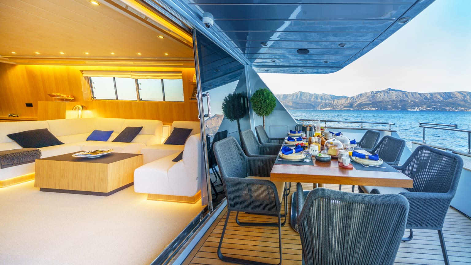 PANTHOM yacht for Charter (22) | Phoenix Yacht Management