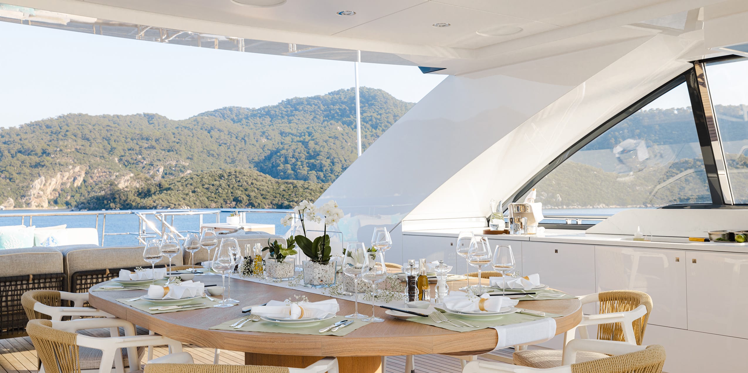 The Perfect Pairing: Exceptional Wines for Your Côte d’Azur Yacht Charter (2) The Perfect Pairing: Exceptional Wines for Your Côte d’Azur Yacht Charter (2) | Phoenix Yacht Management