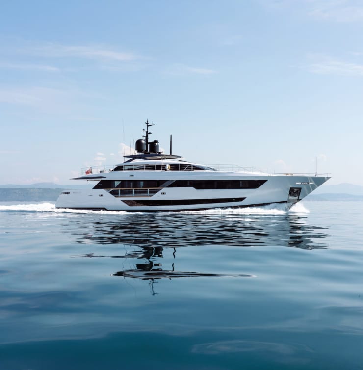 EROLIA yacht for Charter (1) | Phoenix Yacht Management