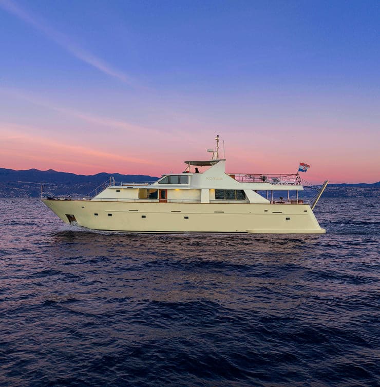 KORAB yacht for Charter (1) | Phoenix Yacht Management
