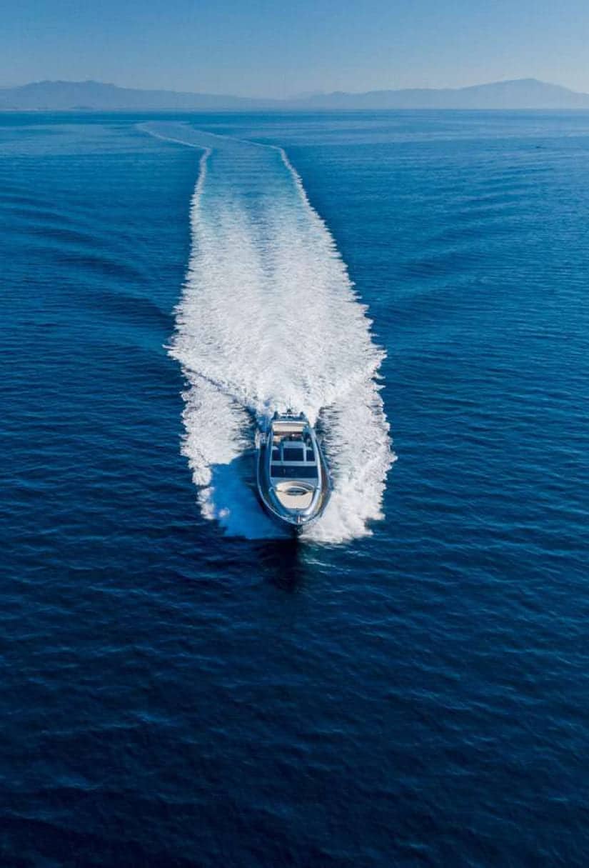 55 FIFTY FIVE yacht for Charter (4) | Phoenix Yacht Management