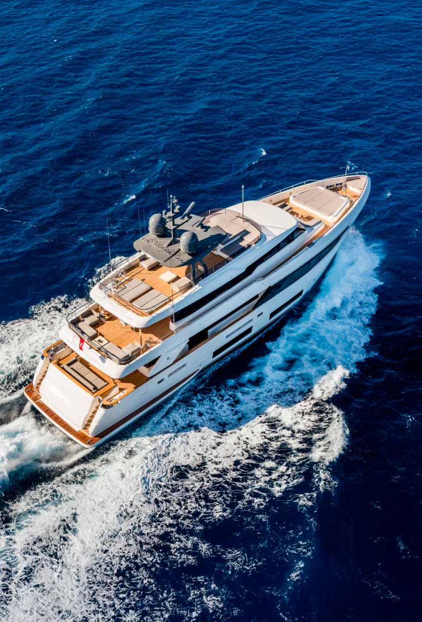 UPSTREAM yacht for Charter (4) | Phoenix Yacht Management