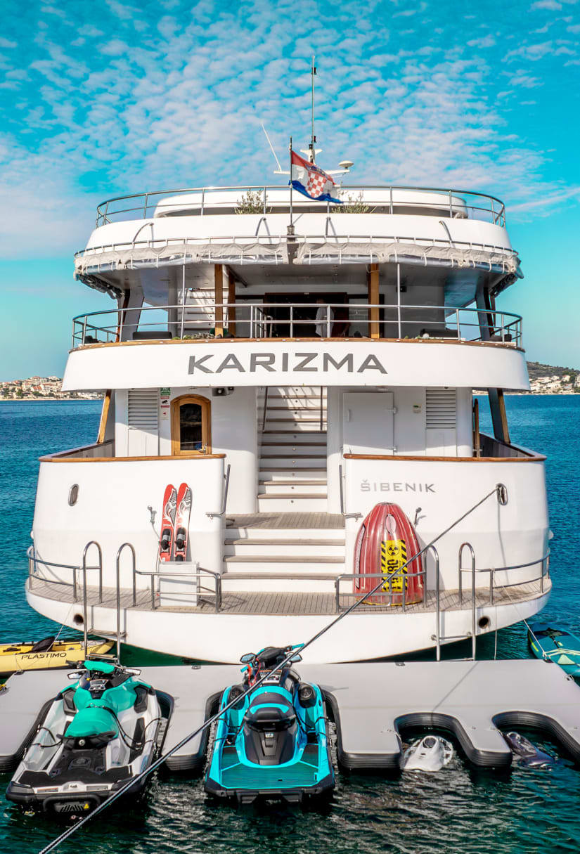 KARIZMA yacht for Charter (4) | Phoenix Yacht Management