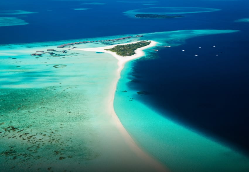 Luxury Yacht Charter Indian Ocean Maldives (8) | Phoenix Yacht Management Luxury Yacht Charter Indian Ocean Maldives (8)