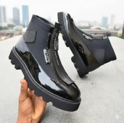 Les Chaussures Givenchy pour homme