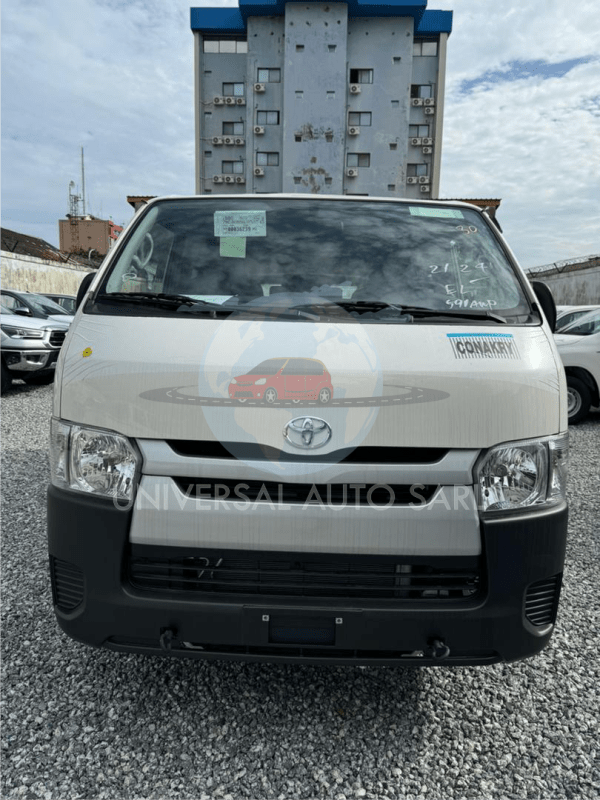 TOYOTA HIACE VAN FOURGON