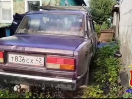 Помятый капот и треснувшее лобовое стекло- улики в деле о смертельном ДТП