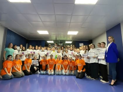 В Кузбасском медицинском колледже 75 школьников получили дипломы о прохождении обучения по дополнительной общеразвивающей общеобразовательной программе «Скажи медицине ДА!»