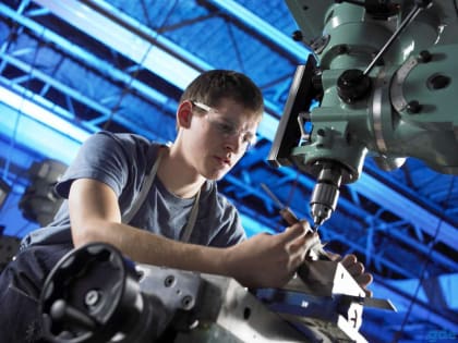 Работающей молодёжи в Кузбассе стало меньше