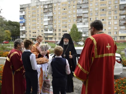 В день престольного праздника храма свв. мцц. Веры, Надежды, Любови и Софии епископ Новокузнецкий и Таштагольский Владимир возглавил Божественную литургию