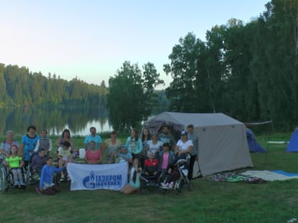 Отдел по делам молодежи Новокузнецкой епархии совместно с общественной организацией людей с детьми ограниченными возможностями организовали поездку в Алтайский край