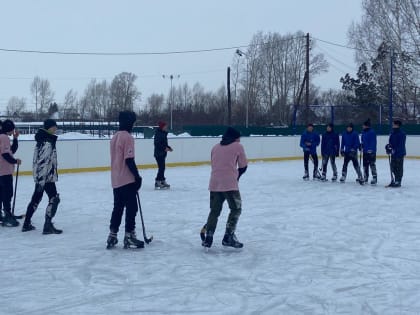 Встречи по хоккею с мячом