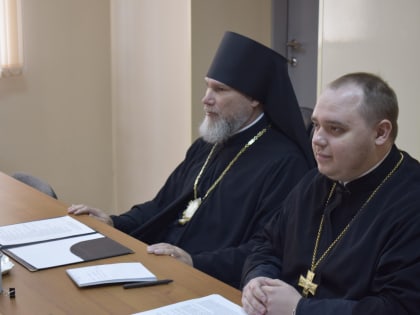 В Новокузнецком епархиальном управлении состоялось очередное заседание Епархиального совета