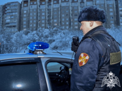 В Кузбассе росгвардейцы вернули домой заблудившуюся горожанку с проблемами здоровья