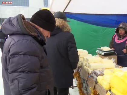 Новогодняя продовольственная ярмарка