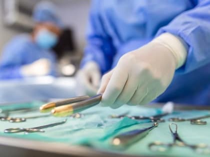 Врачи удалили у россиянина опухоль на пальце, которая росла более 20 лет
