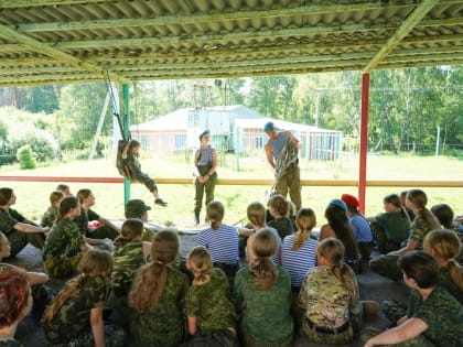 В КуZбассе организованы военно-патриотические профильные смены в летних оздоровительных лагерях