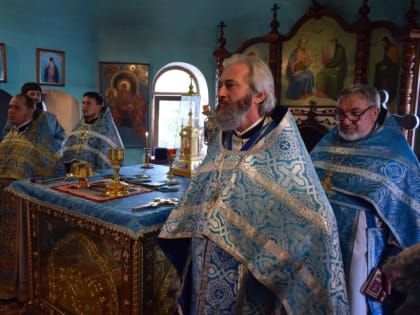 Епископ Владимир возглавил торжества по случаю престольного праздника храма Успения Пресвятой Богородицы в пгт. Мундыбаш