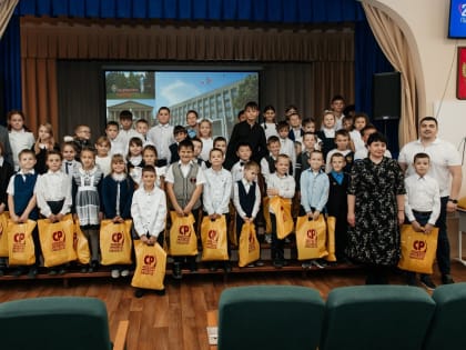 Поддержка школьников в Киселёвске перед началом учебного года