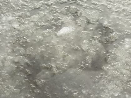 В Вологодской области рыбак на снегоходе провалился под лед и утонул