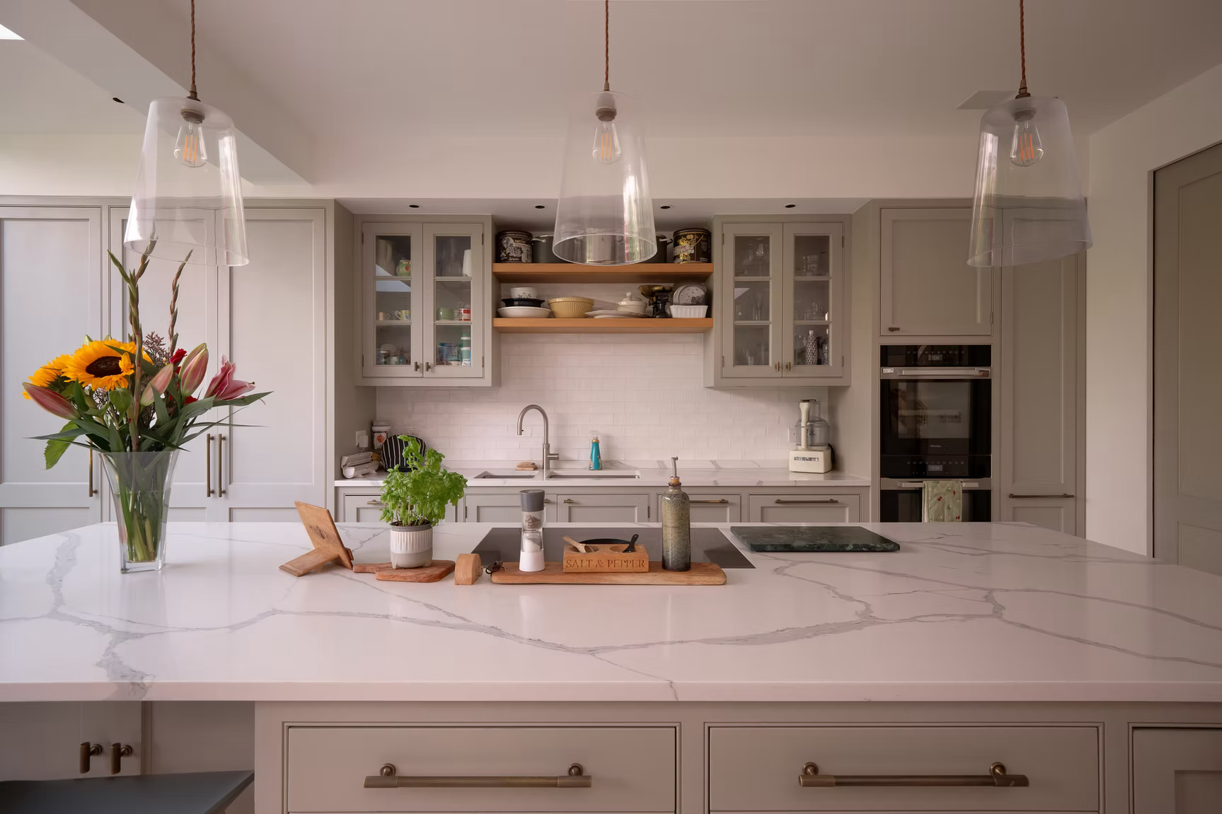 Clarendon Drive / Let there be light - View 2