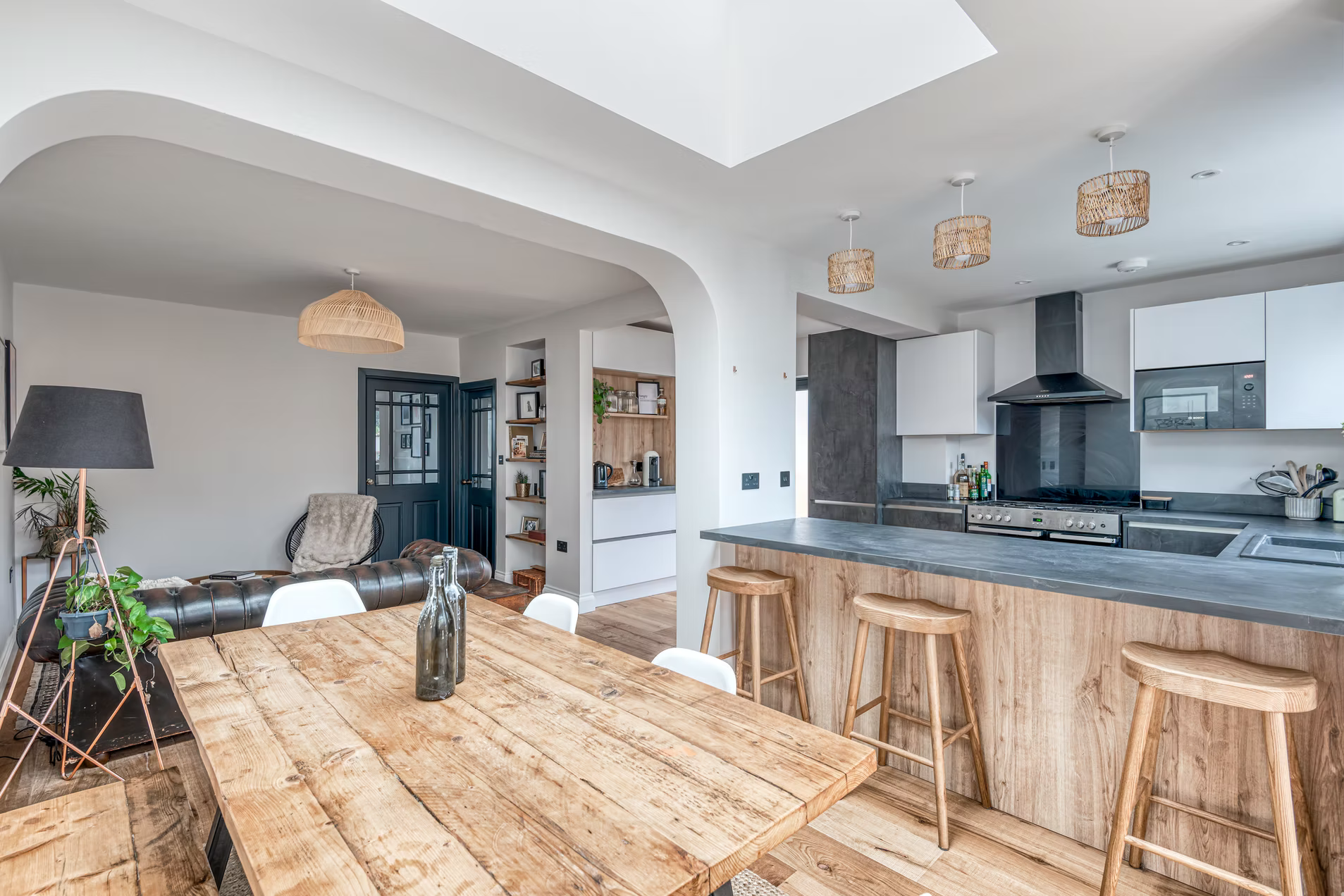 Isleworth / Let there be light - View 1