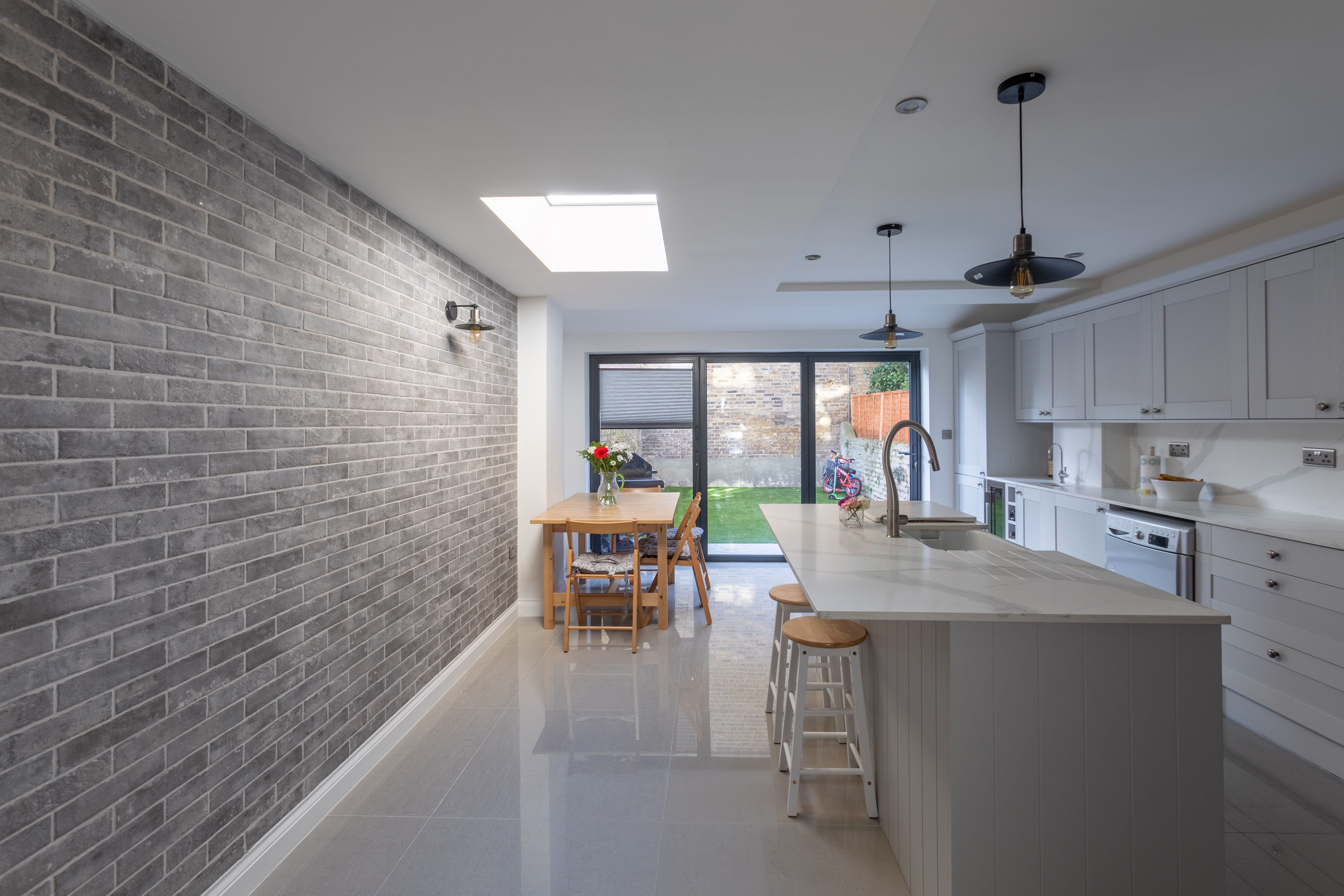 L shaped Victorian terrace - View 2