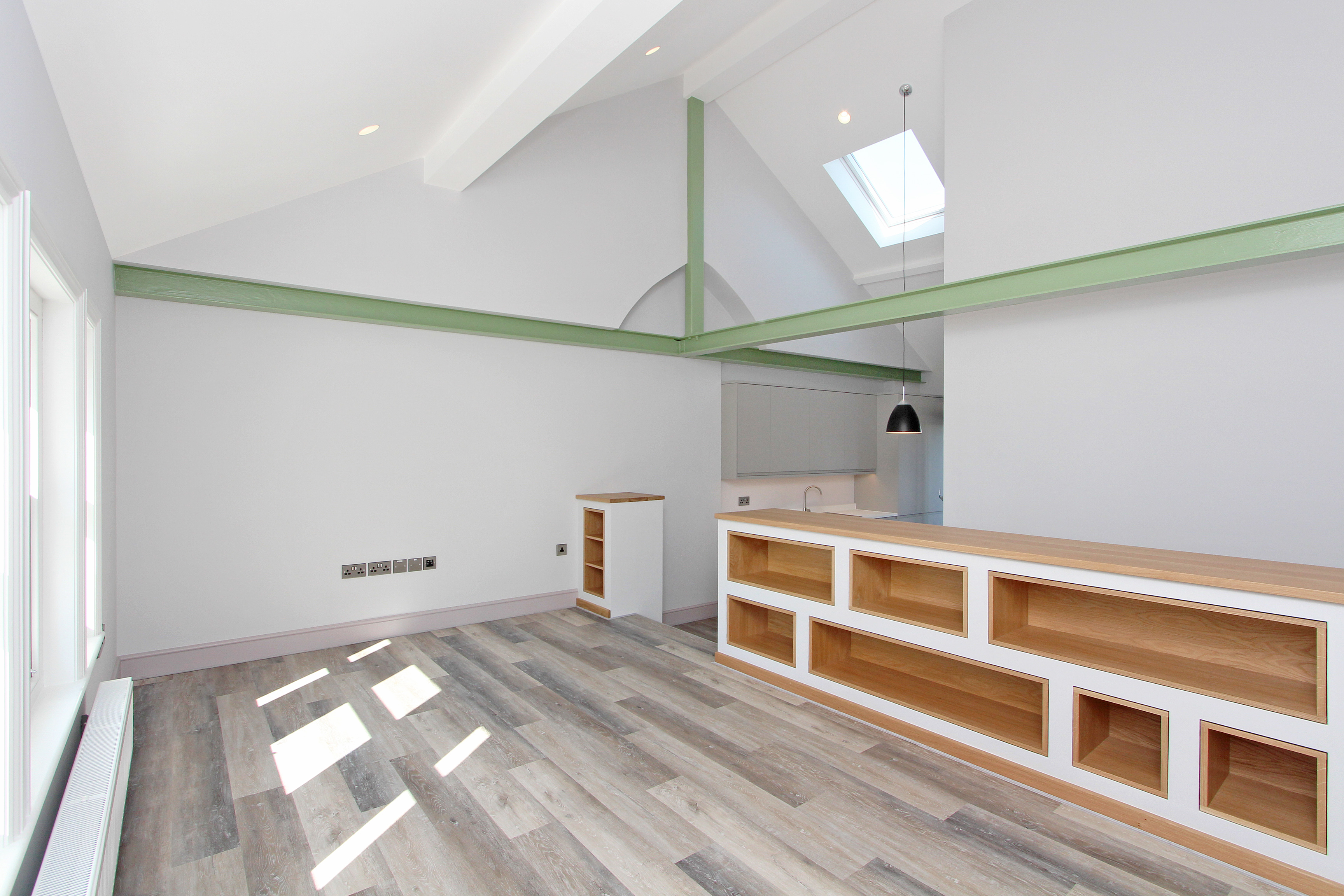 Flats above shops, East Putney - View 3