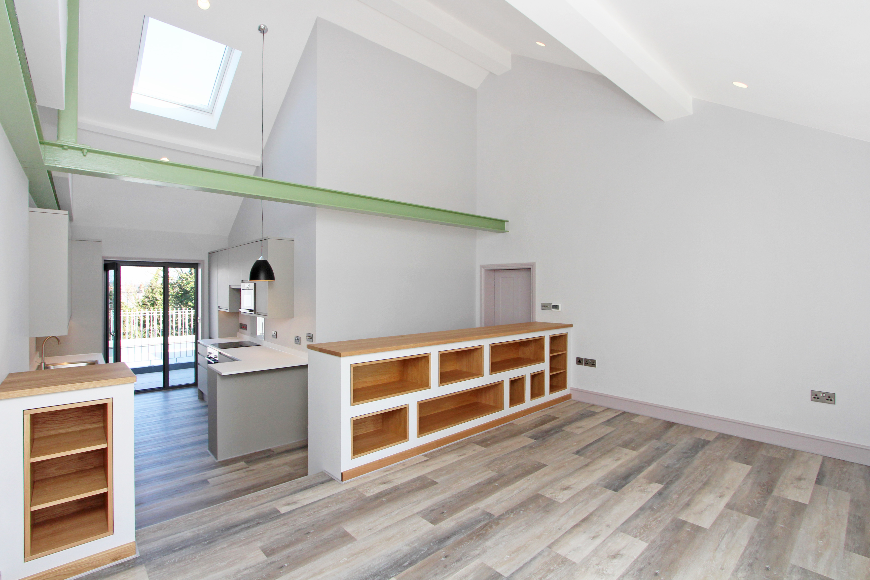 Flats above shops, East Putney - View 4