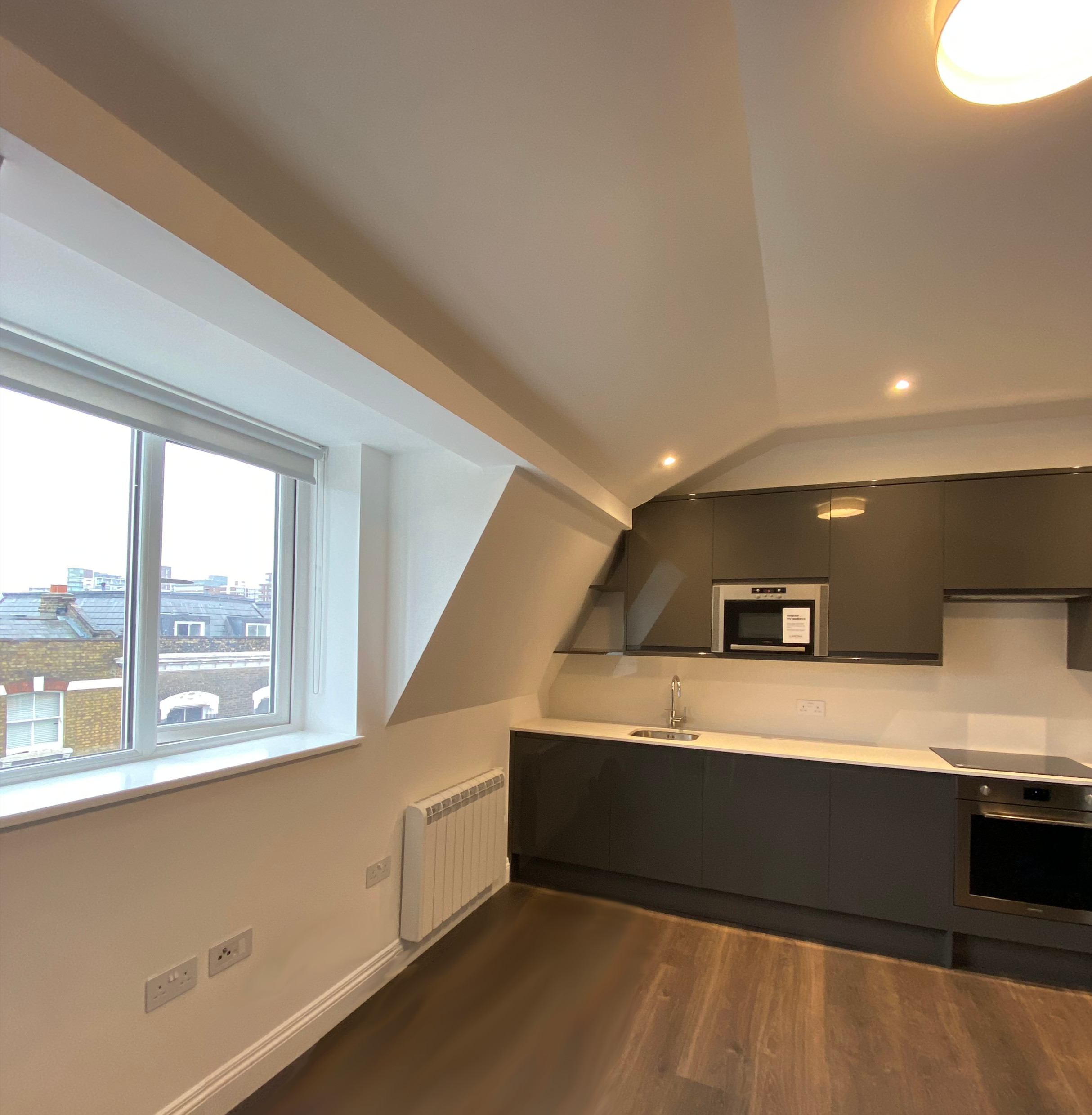 3 Flats above Putney High Street shop - View 5