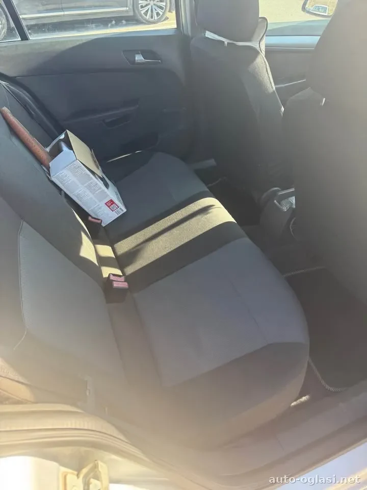 Opel Astra 2004