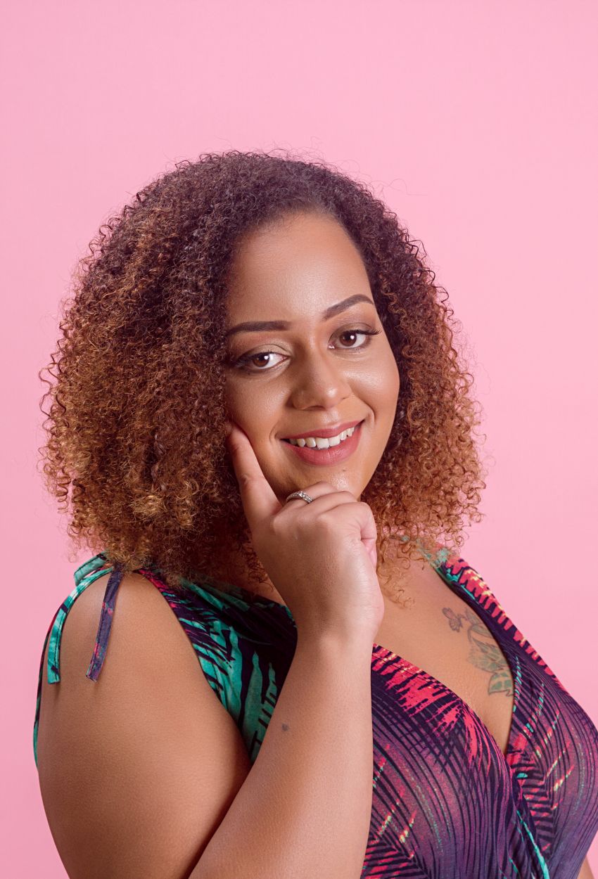 Miss Yumila de Freitas <i>"Life  begins…… at the end of your comfortzone"</i>