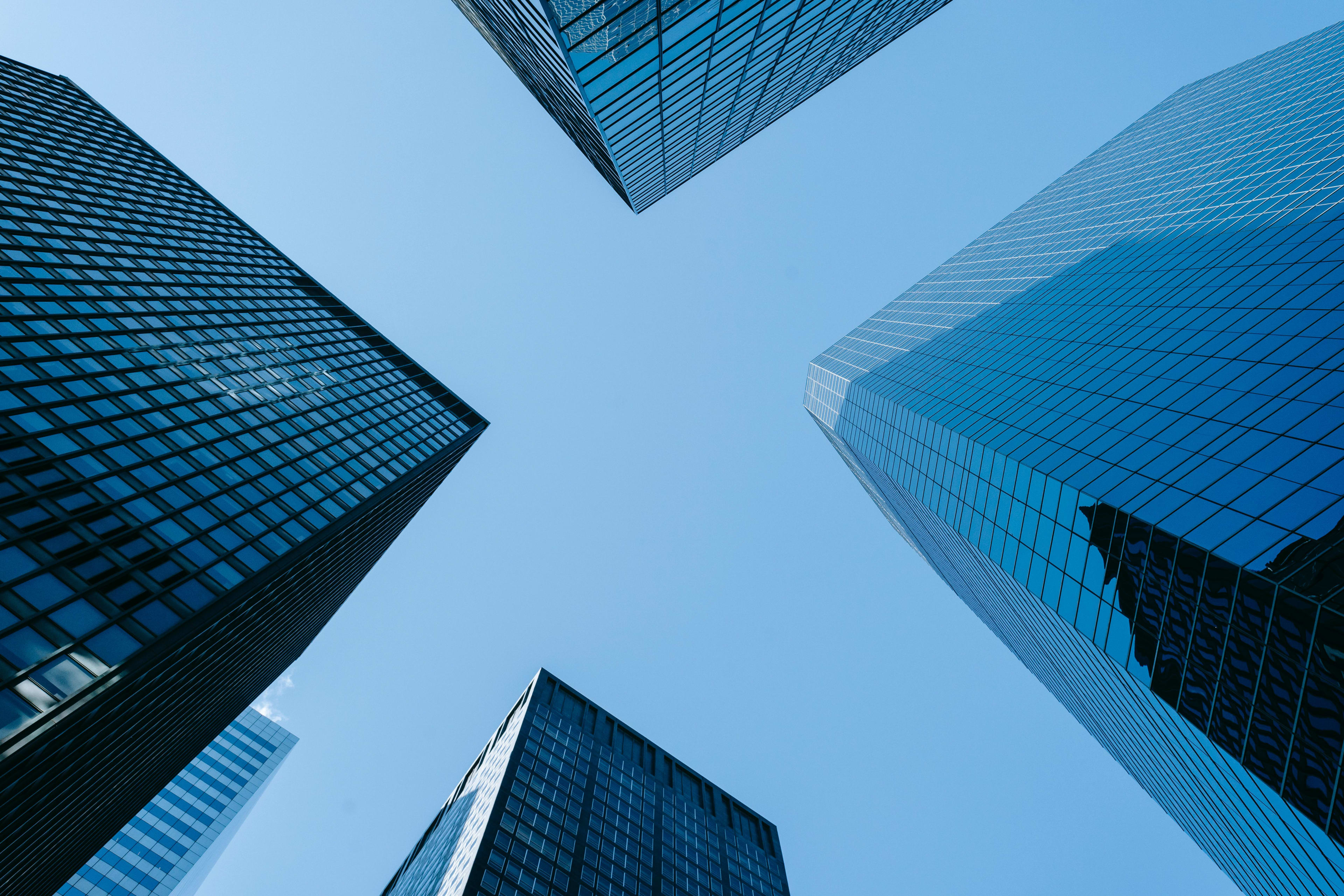 tall buildings in financial district