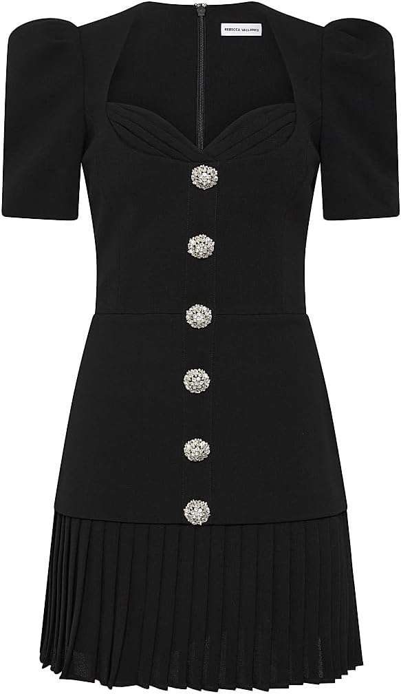 Best Black Dresses for Parties and Dates 2025