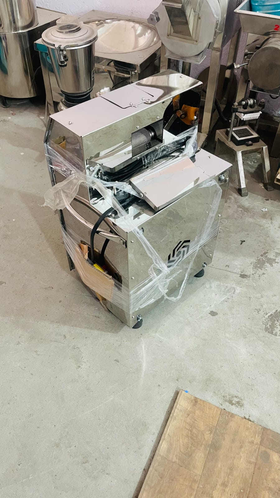 Sugarcane Juice Machine