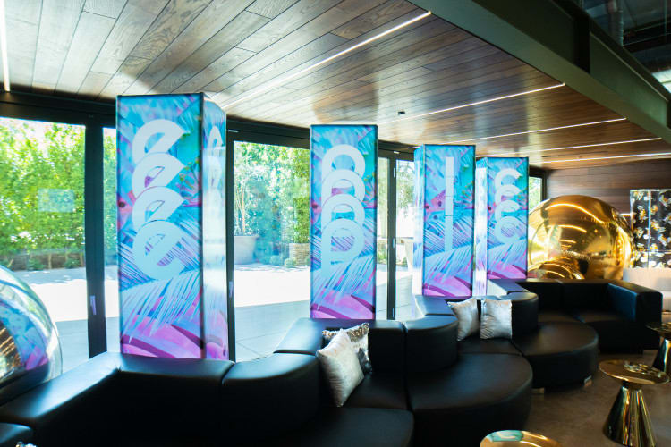 8ft Glowing Column view 2