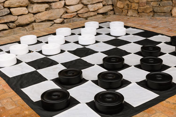 Giant Checkers Game view 4