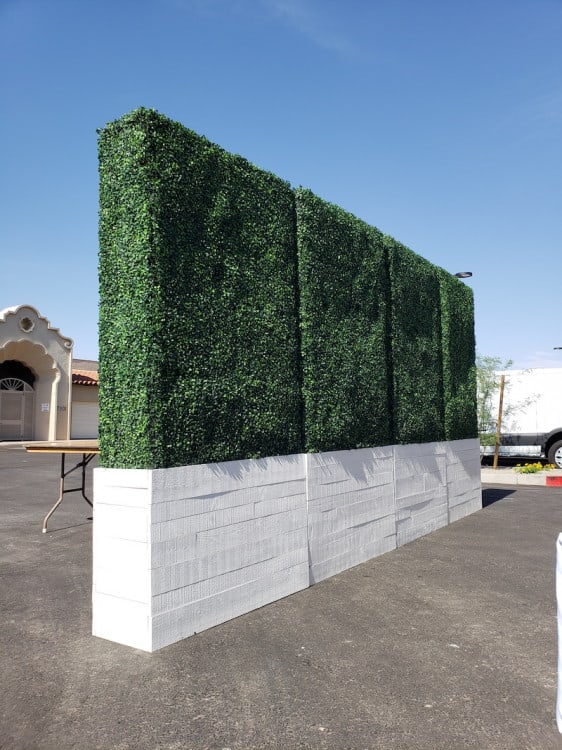 Hedge Wall - 8ft / White Base view 2