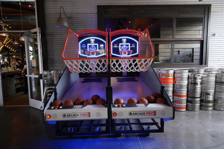 NBA Gametime Basketball Arcade view 4