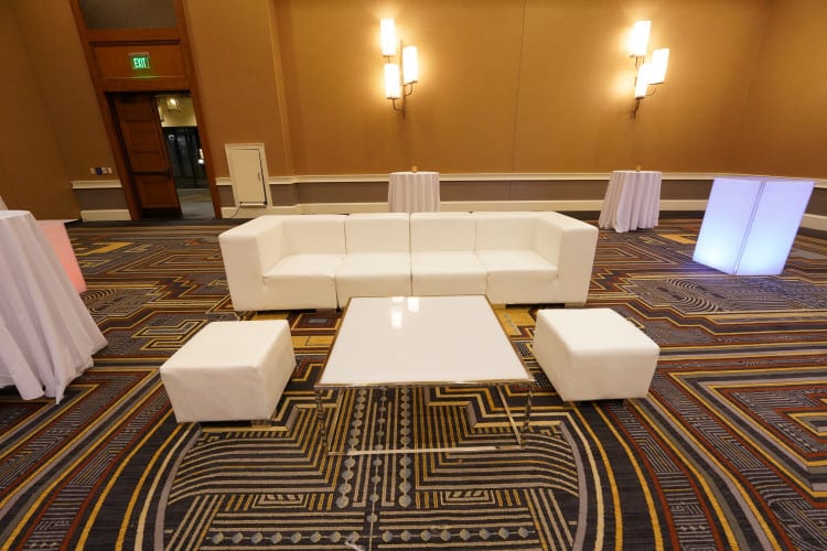 Mondrian Sofa XL - White view 3