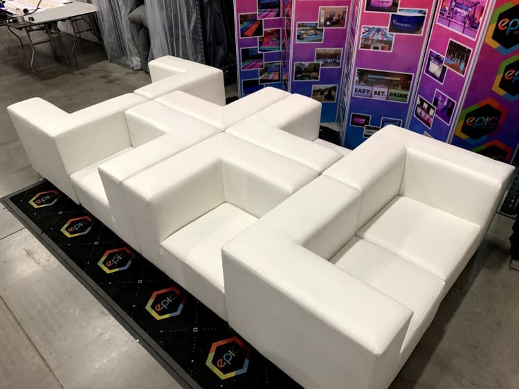 Mondrian Spider Lounge - White view 2
