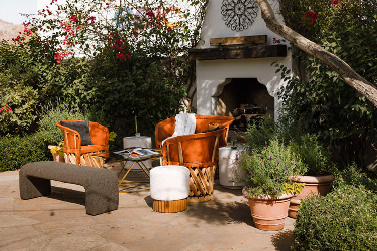 Veranda Ottoman view 4